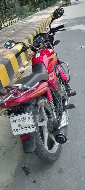 হিরো স্প্লেন্ডার প্লাস ২০১৬ রেড