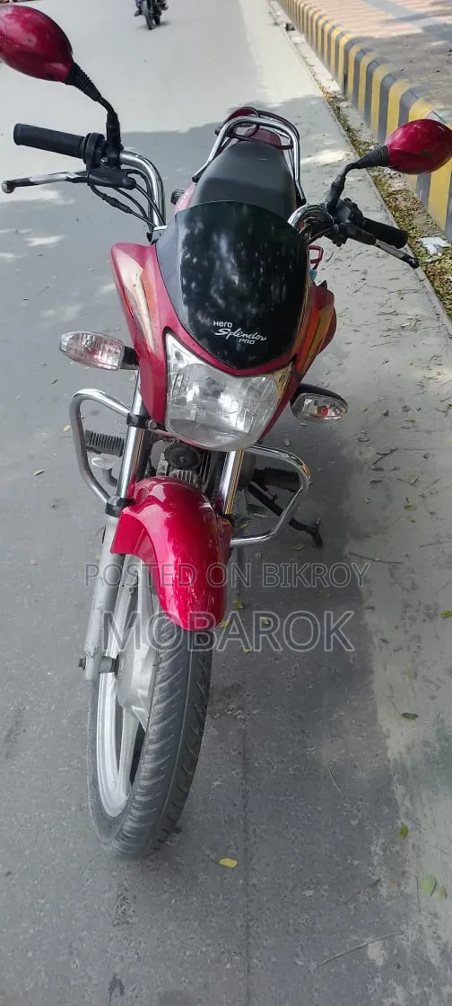 হিরো স্প্লেন্ডার প্লাস ২০১৬ রেড