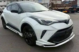 Toyota C-HR 2021 Pearl