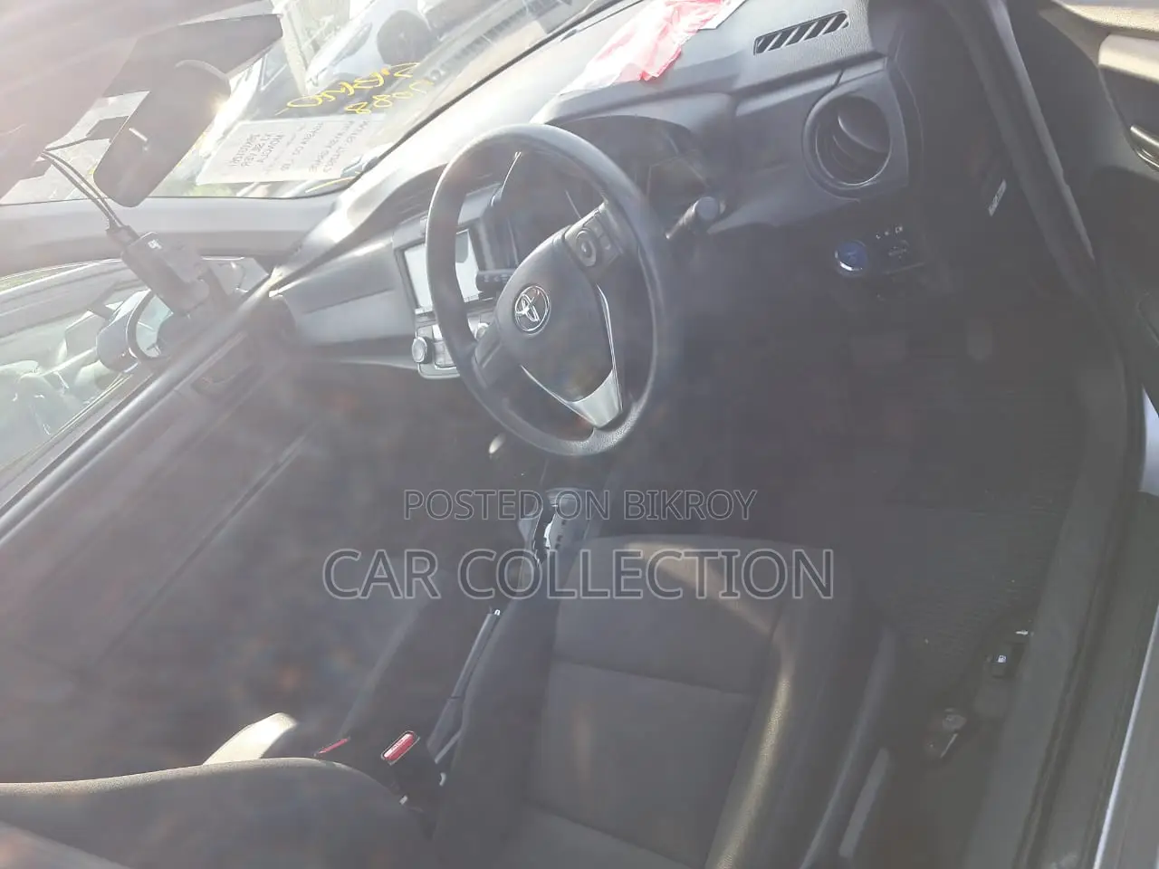 Toyota Axio 2021 Silver