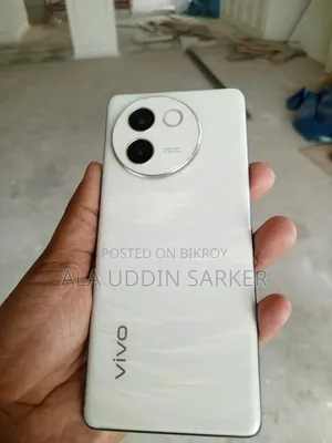 Vivo V30e 128 GB White