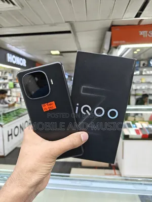 iQOO 256 GB Black