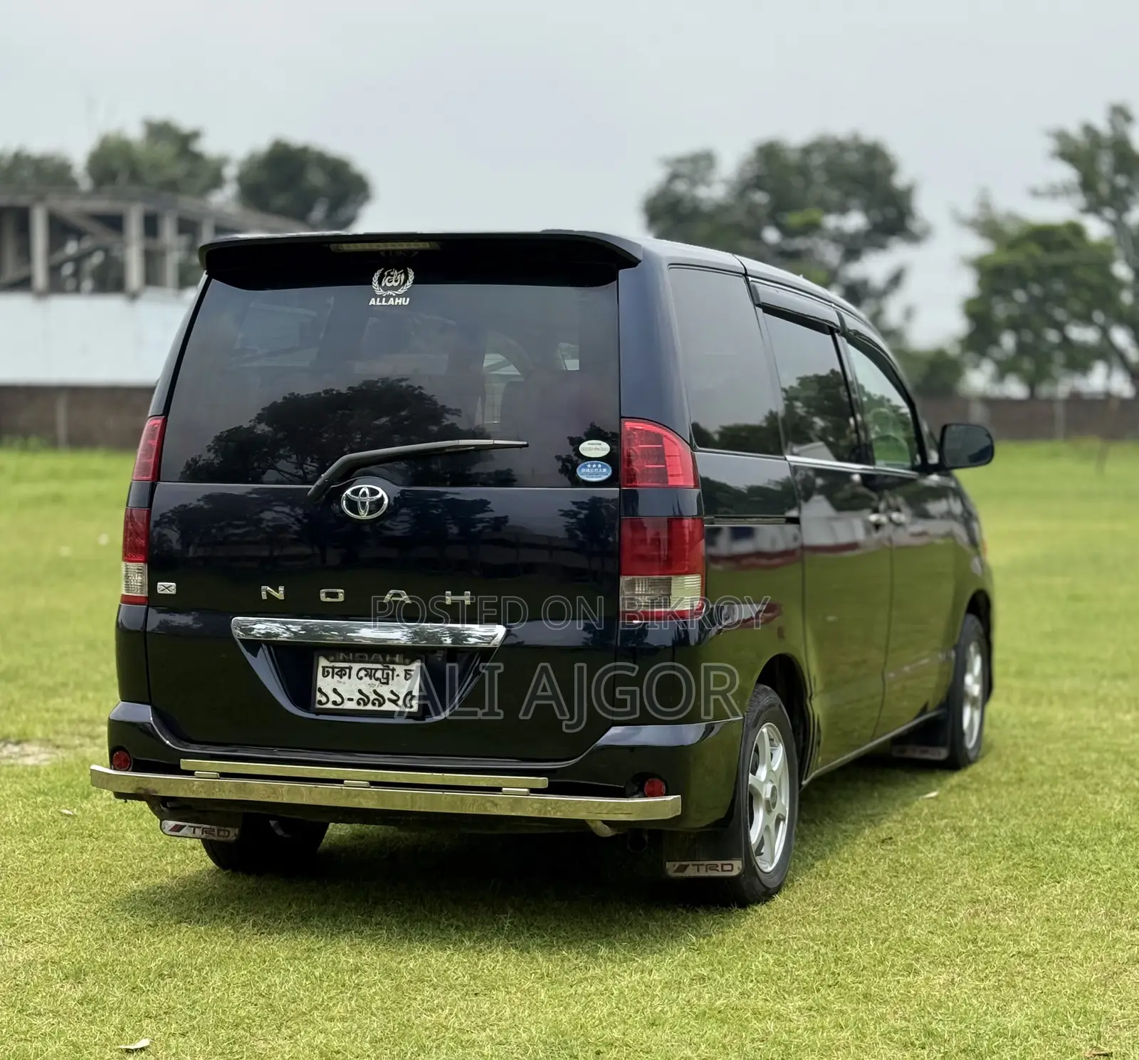 Toyota Noah 2005 Black