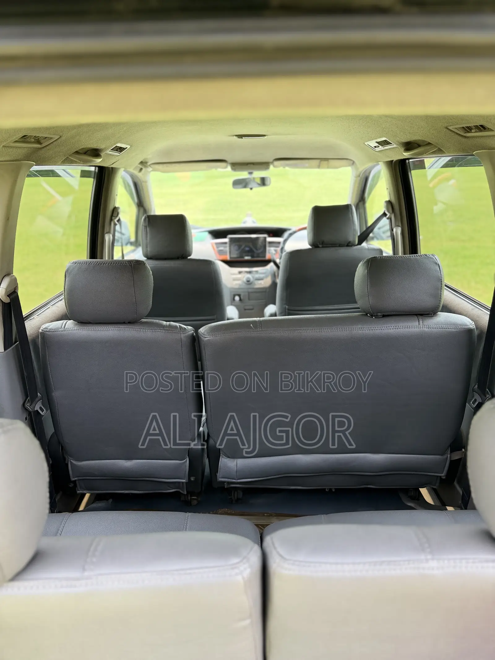 Toyota Noah 2005 Black