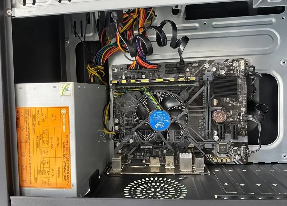 Desktop Computer Gigabyte 8GB Intel Core i5 SSD 256GB