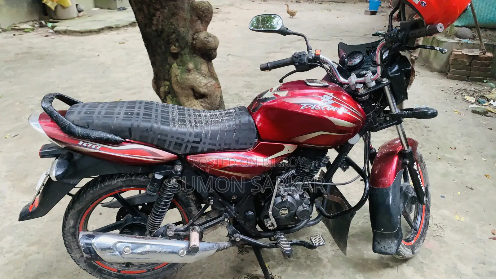 বাজাজ ডিসকভার ১০০ ২০১৭ ব্ল্যাক