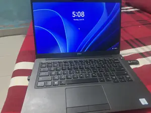 Laptop Dell Latitude 7400 8GB Intel Core i5 SSD 256GB