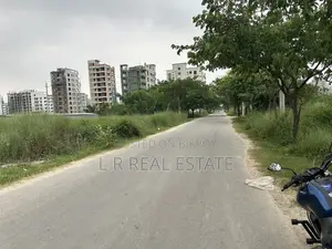 Block-M, 5-katha, Plot Urgent Sell, Bashundhara R/A