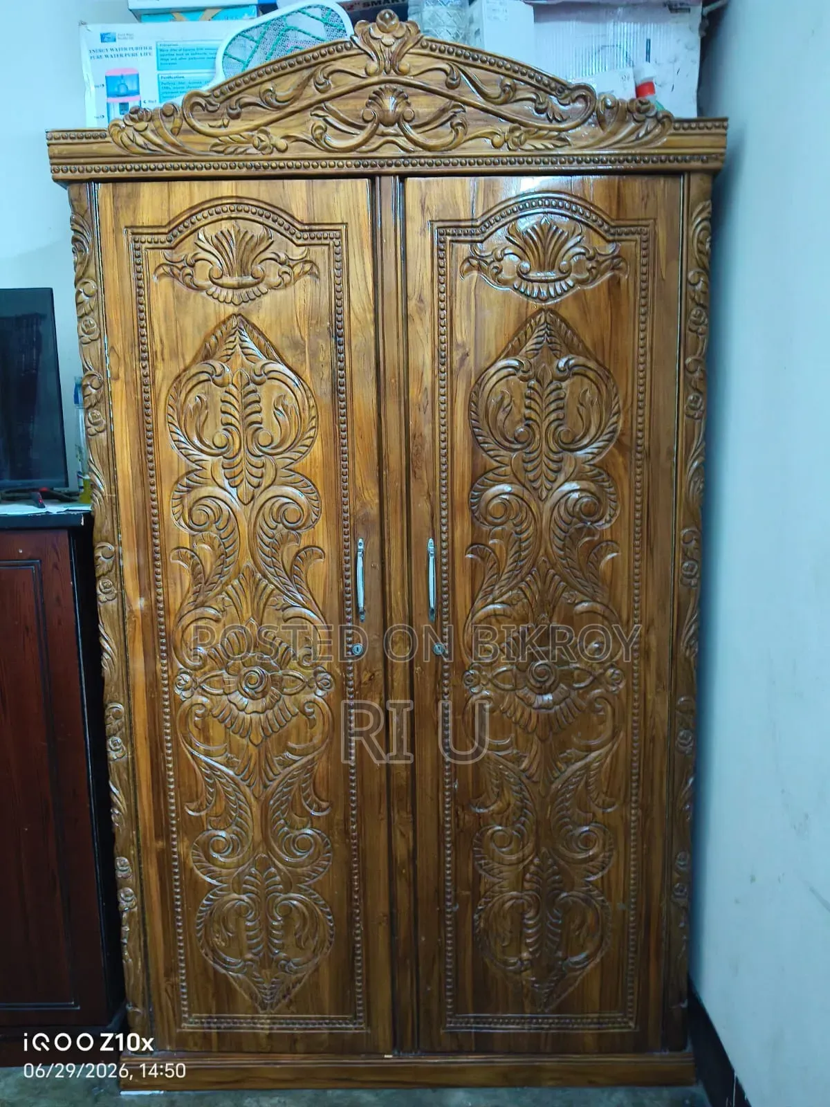 Wooden Almirah