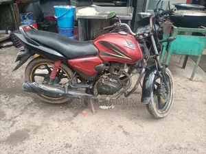 Honda CB 2016 Black