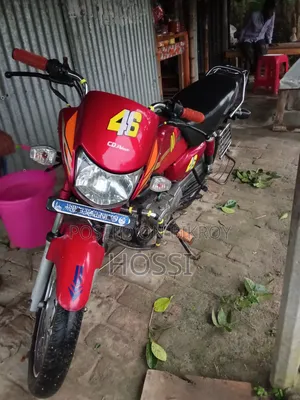 Hero Dawn 100 2012 Red