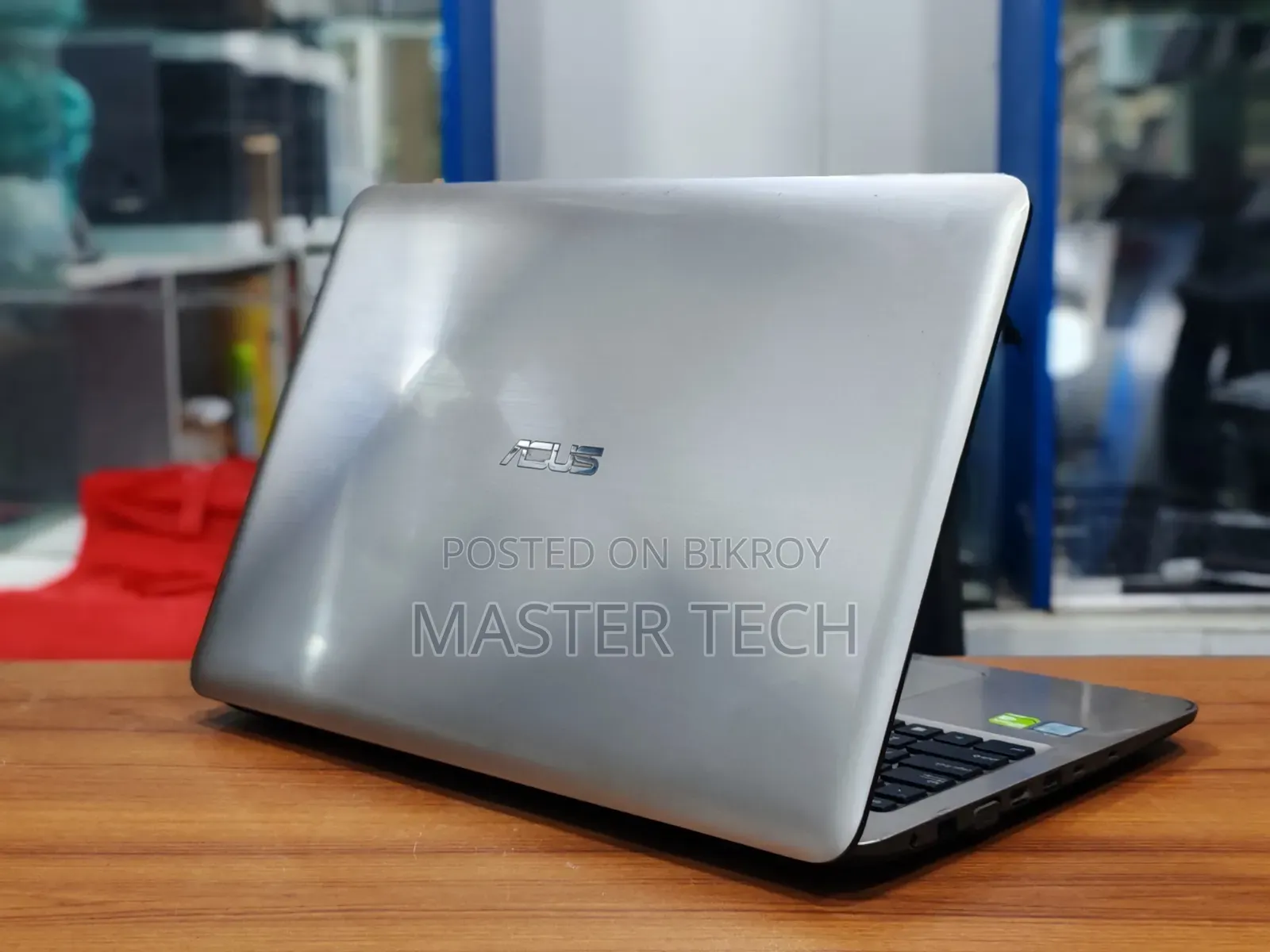 Laptop Asus X555LD 8GB Intel Core i5 SSD 256GB