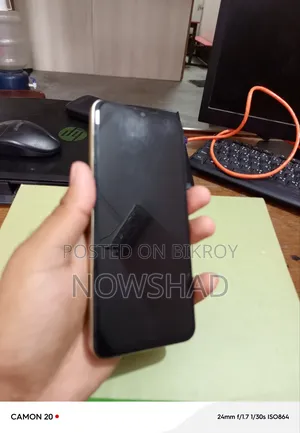 Vivo Y16 64 GB Gold