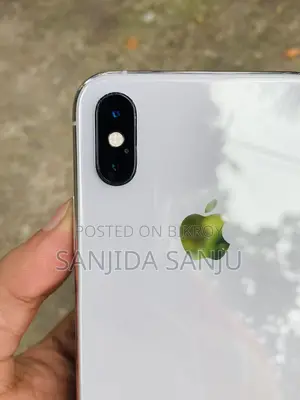 Apple iPhone XS 64 GB White