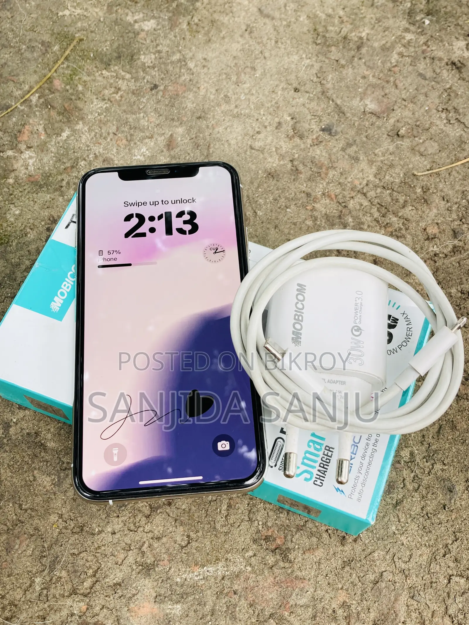 Apple iPhone XS 64 GB White