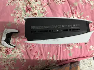 পিএস ৫ ডিস্ক এডিশন (১ টেরাবাইট)