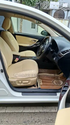 Toyota Premio 1.5 Front-Wheel Drive 2016 Pearl