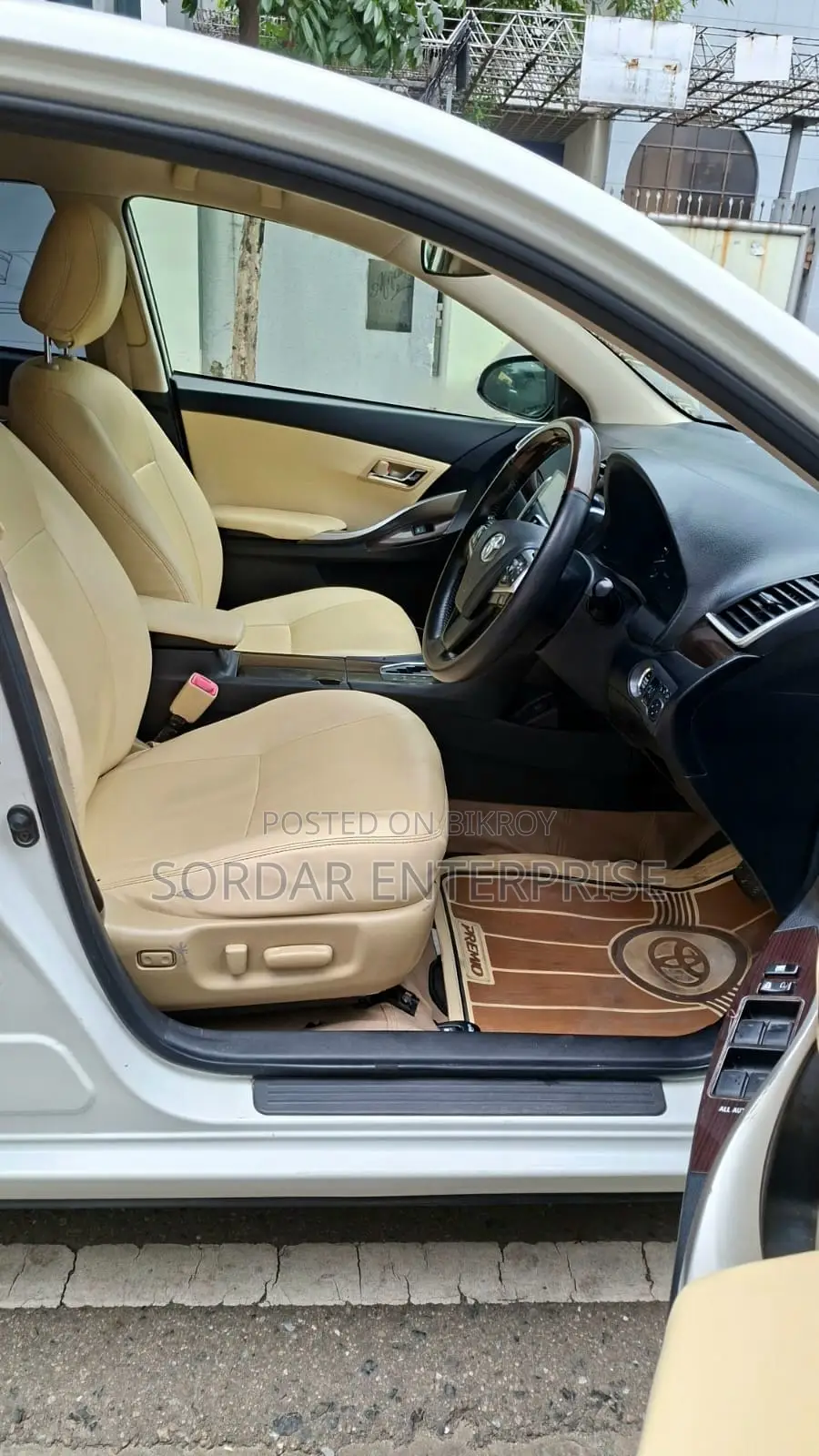 Toyota Premio 1.5 Front-Wheel Drive 2016 Pearl