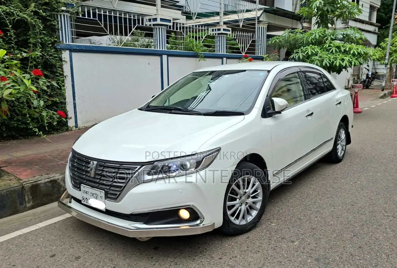 Toyota Premio 1.5 Front-Wheel Drive 2016 Pearl