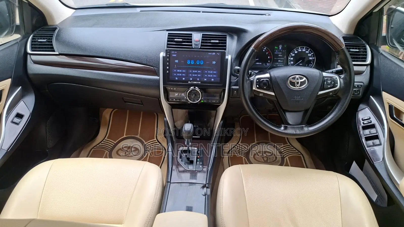 Toyota Premio 1.5 Front-Wheel Drive 2016 Pearl