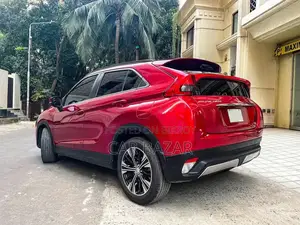 মিতসুবিশি একলিপস ক্রস ২০১৮ রেড