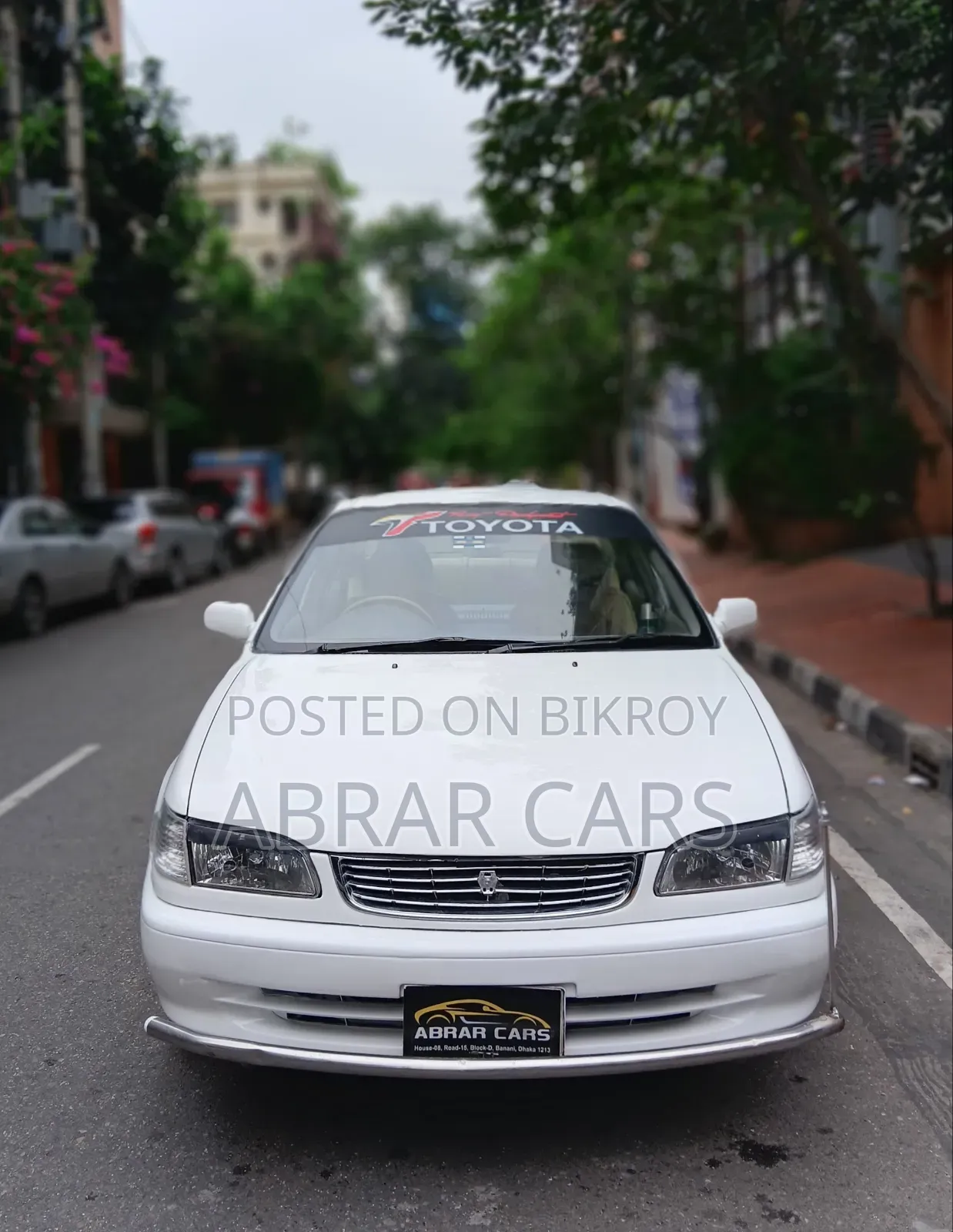 Toyota Corolla 1999 White
