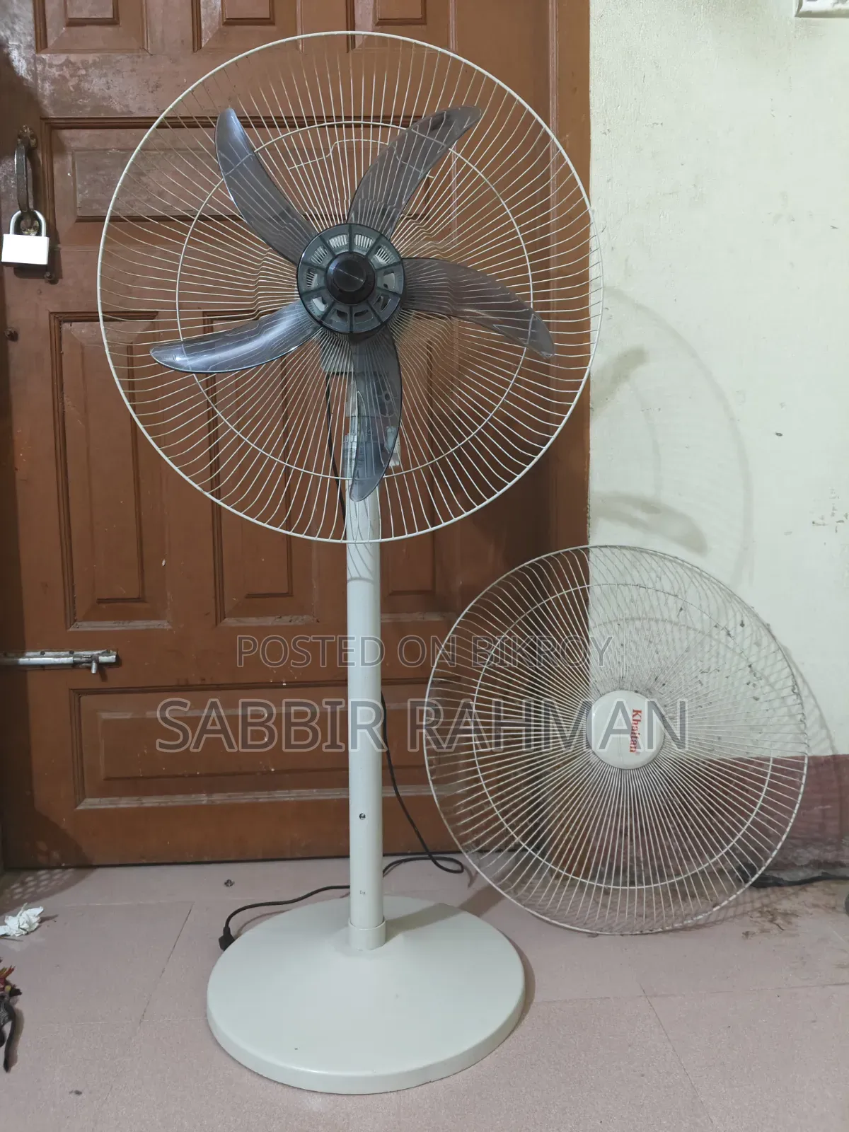 স্ট্যান্ড ফ্যান ২৪"
