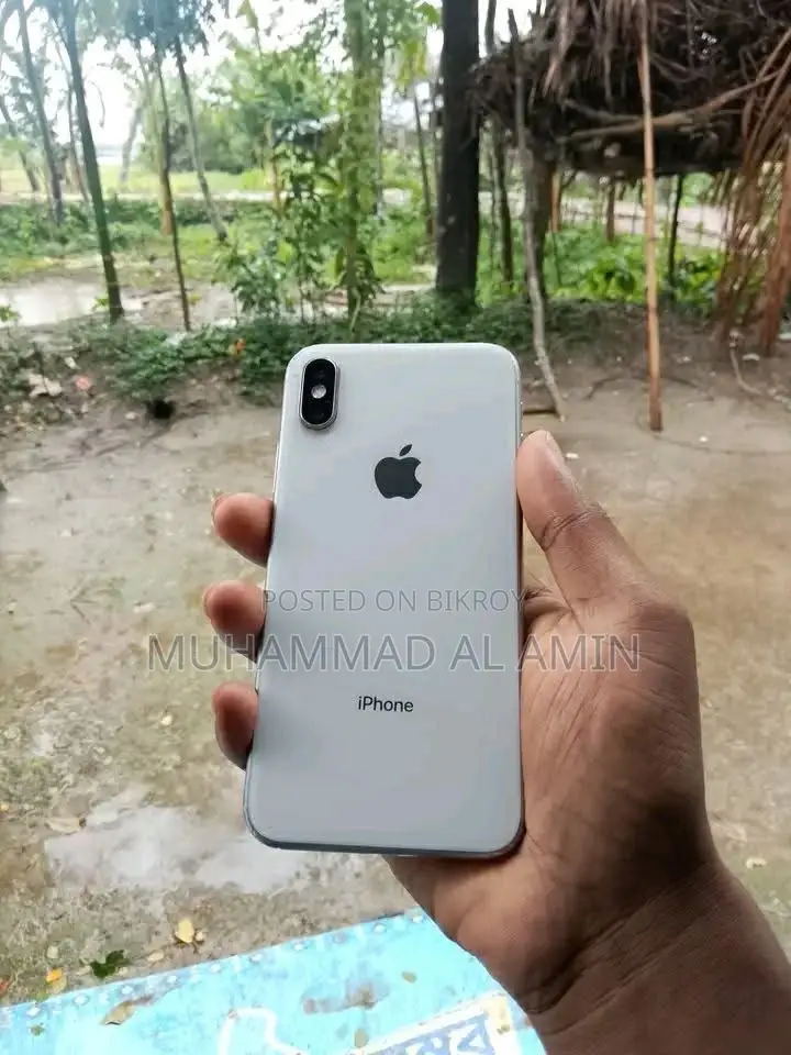 অ্যাপল আইফোন এক্স ২৫৬ জিবি সাদা