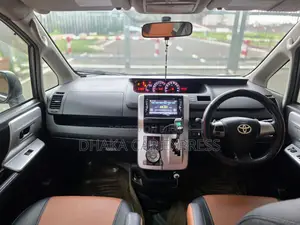 Toyota Noah 2011 Gray