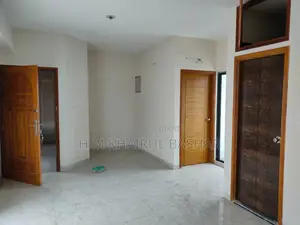 উত্তরায় অ্যাশিওর রিনি ঝিনিতে ২ বেডরুমের বাসা ভাড়া