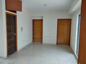 উত্তরায় অ্যাশিওর রিনি ঝিনিতে ২ বেডরুমের বাসা ভাড়া