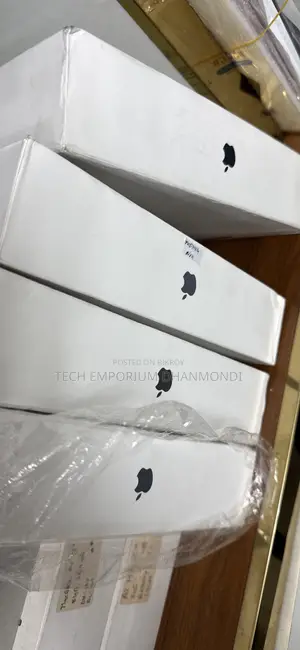 New Laptop Apple MacBook Air 2026 M5 16GB Apple M5 SSD 512GB