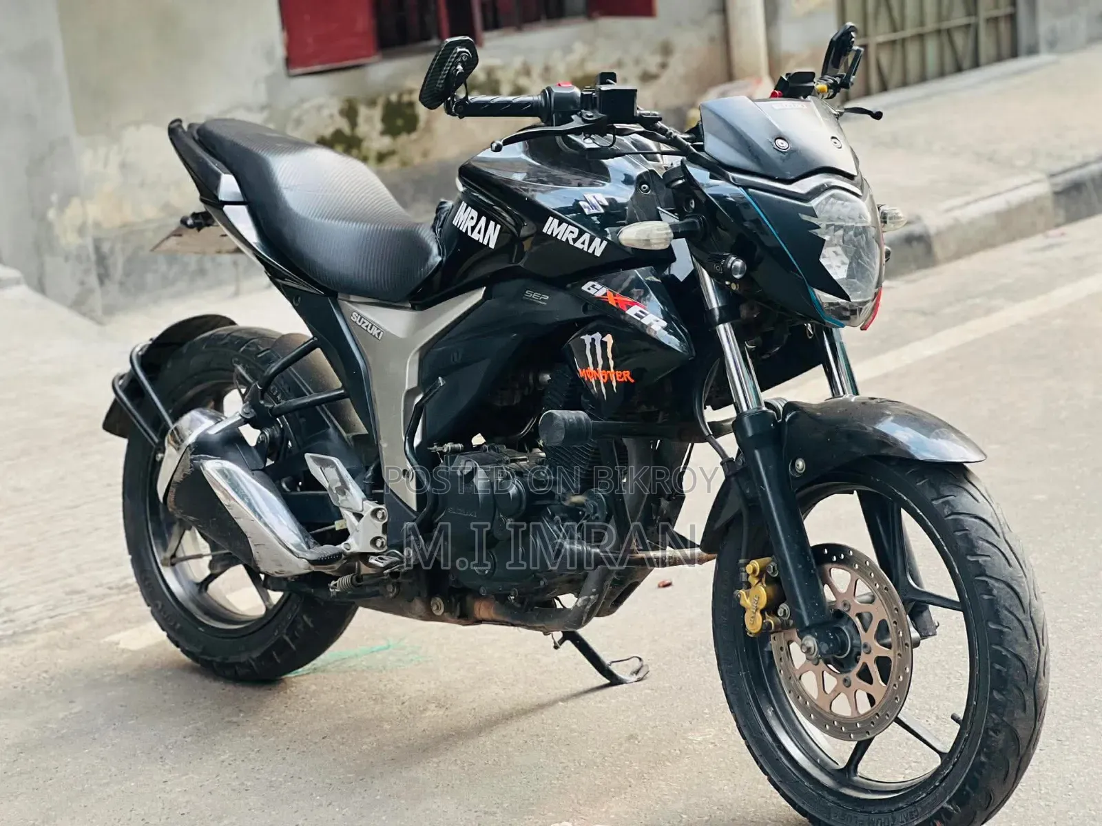 সুজুকি জিক্সার মনোটোন ২০২২ ব্ল্যাক