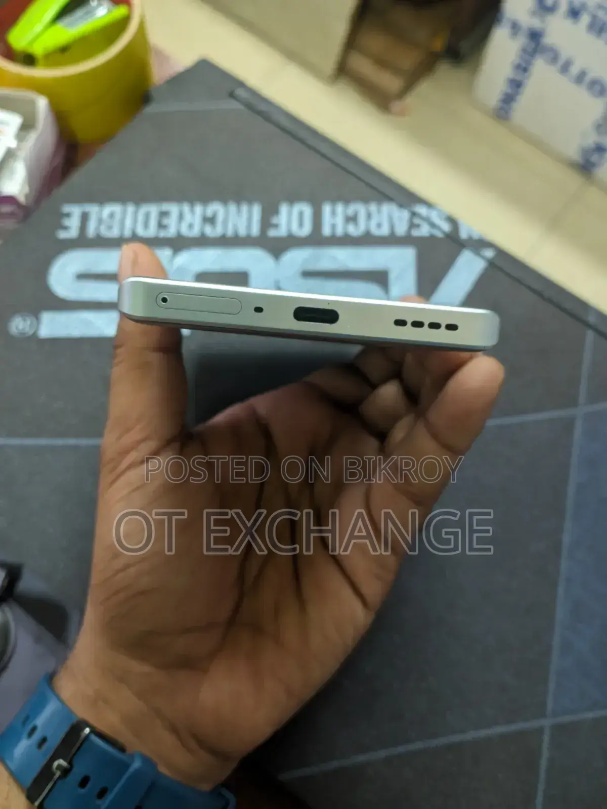 Realme 256 GB Silver