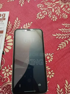 অ্যাপল আইফোন এক্সআর ১২৮ জিবি সাদা