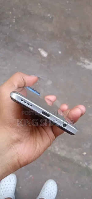 Realme 8 GB