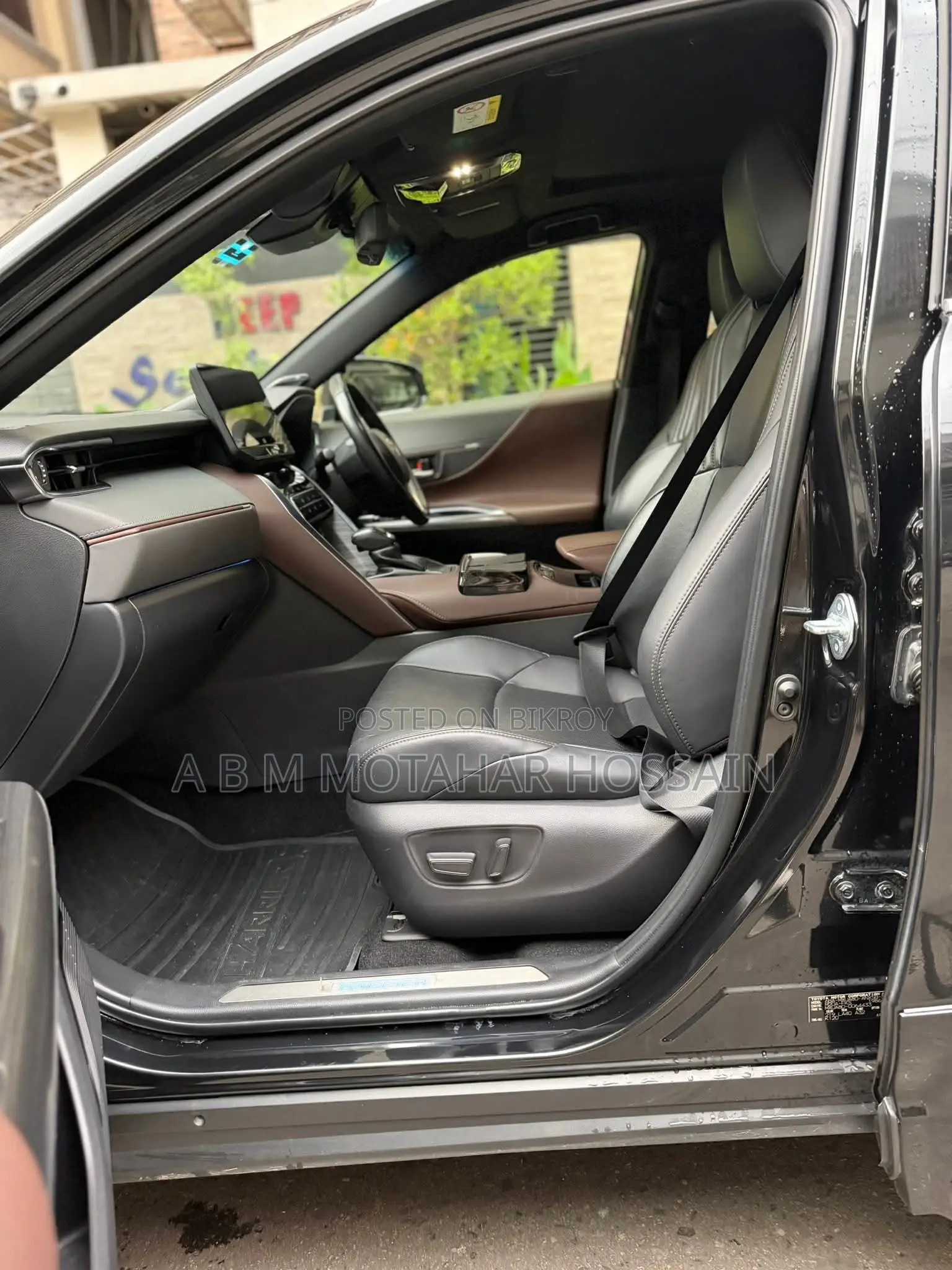 Toyota Harrier 2.0 2021 Black
