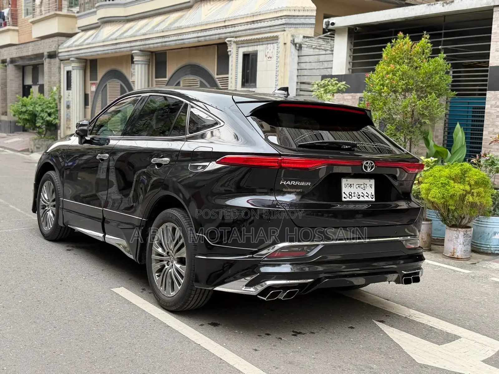 Toyota Harrier 2.0 2021 Black
