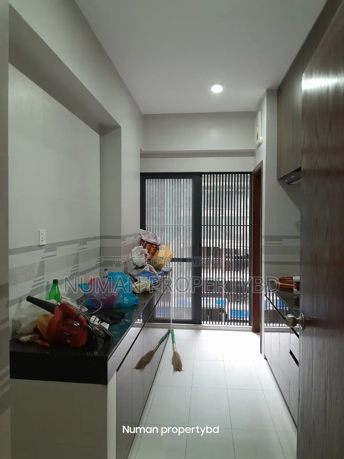 3-bedroom Apartment in Numan Property Bd, Basundhara for Rent