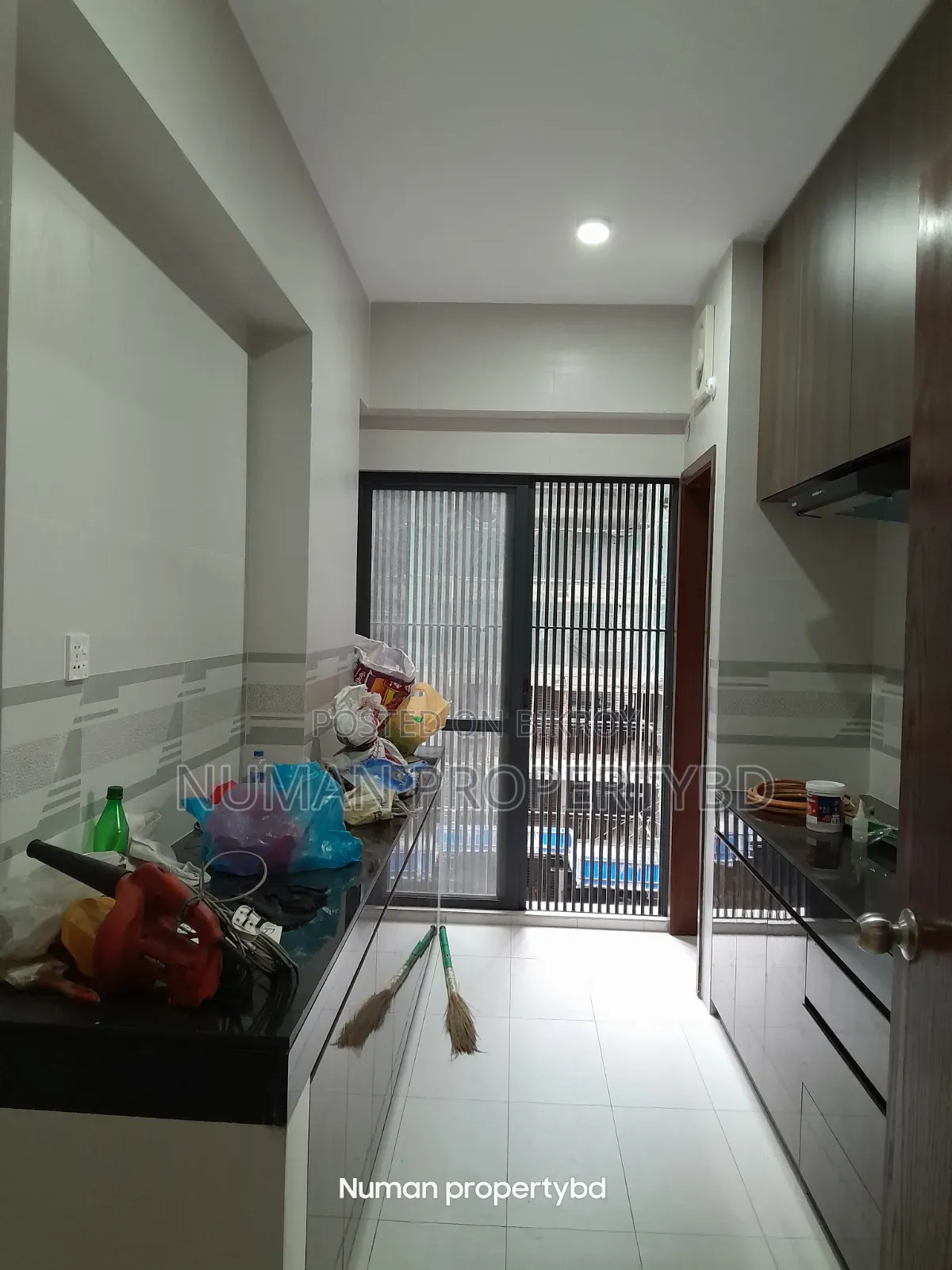 3-bedroom Apartment in Numan Property Bd, Basundhara for Rent
