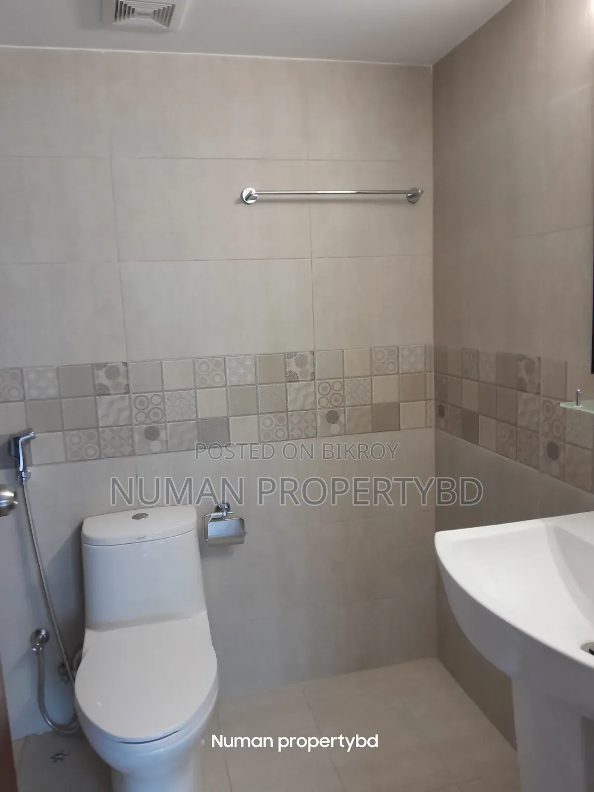 3-bedroom Apartment in Numan Property Bd, Basundhara for Rent