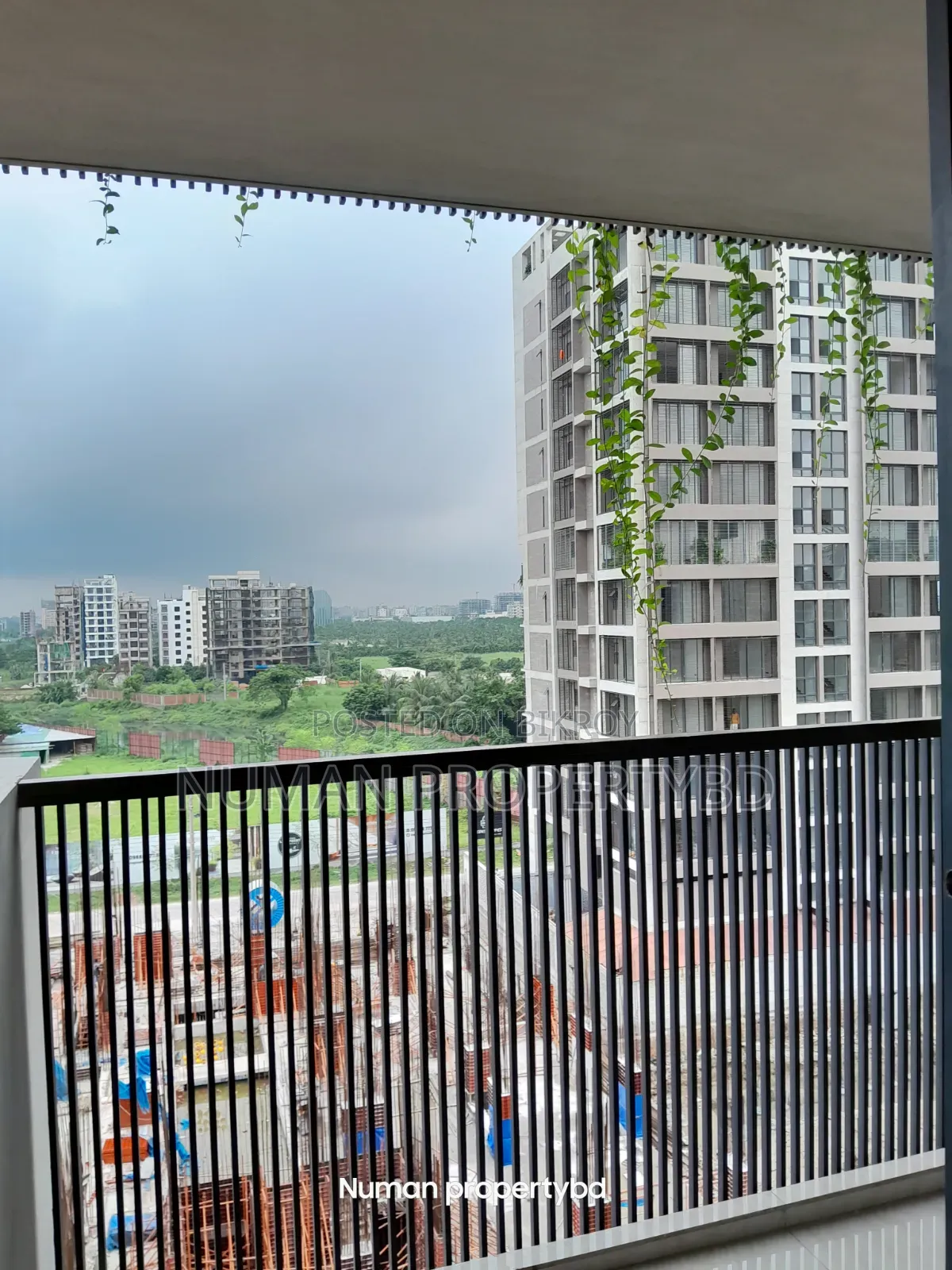 3-bedroom Apartment in Numan Property Bd, Basundhara for Rent