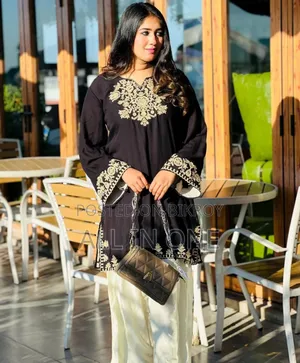 Kalo Kanti Two Piece