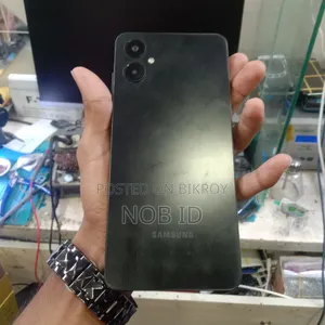 Samsung Galaxy A06 128 GB Black