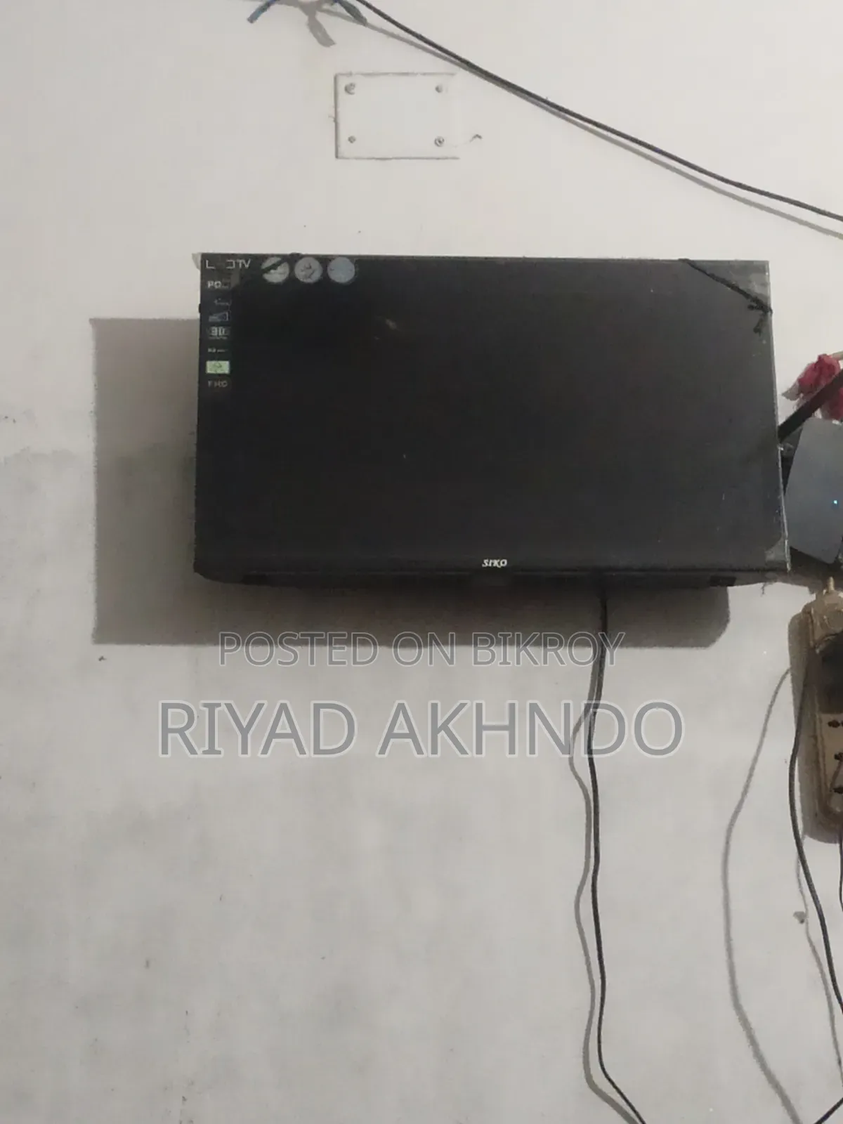 The TV is very good, I will sell it for a very low price. It needs a little repair.