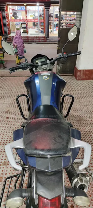 Yamaha 2018 Blue