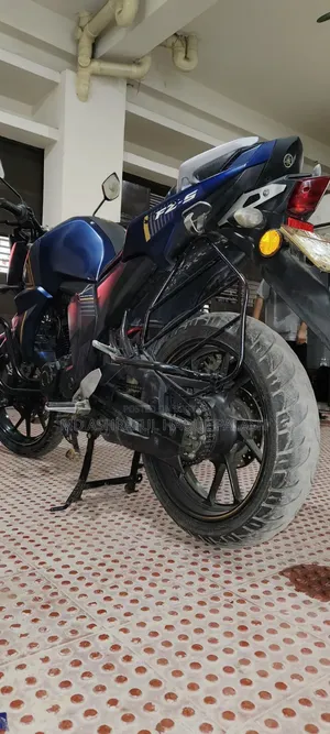 Yamaha 2018 Blue
