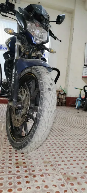 Yamaha 2018 Blue
