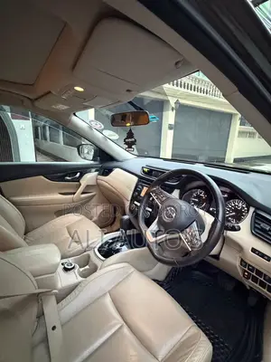 Nissan X-Trail 2021 Brown
