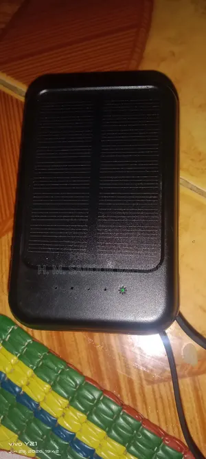 20,000 mAh Solar Power Bank